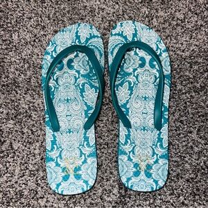New York & company flip flops
